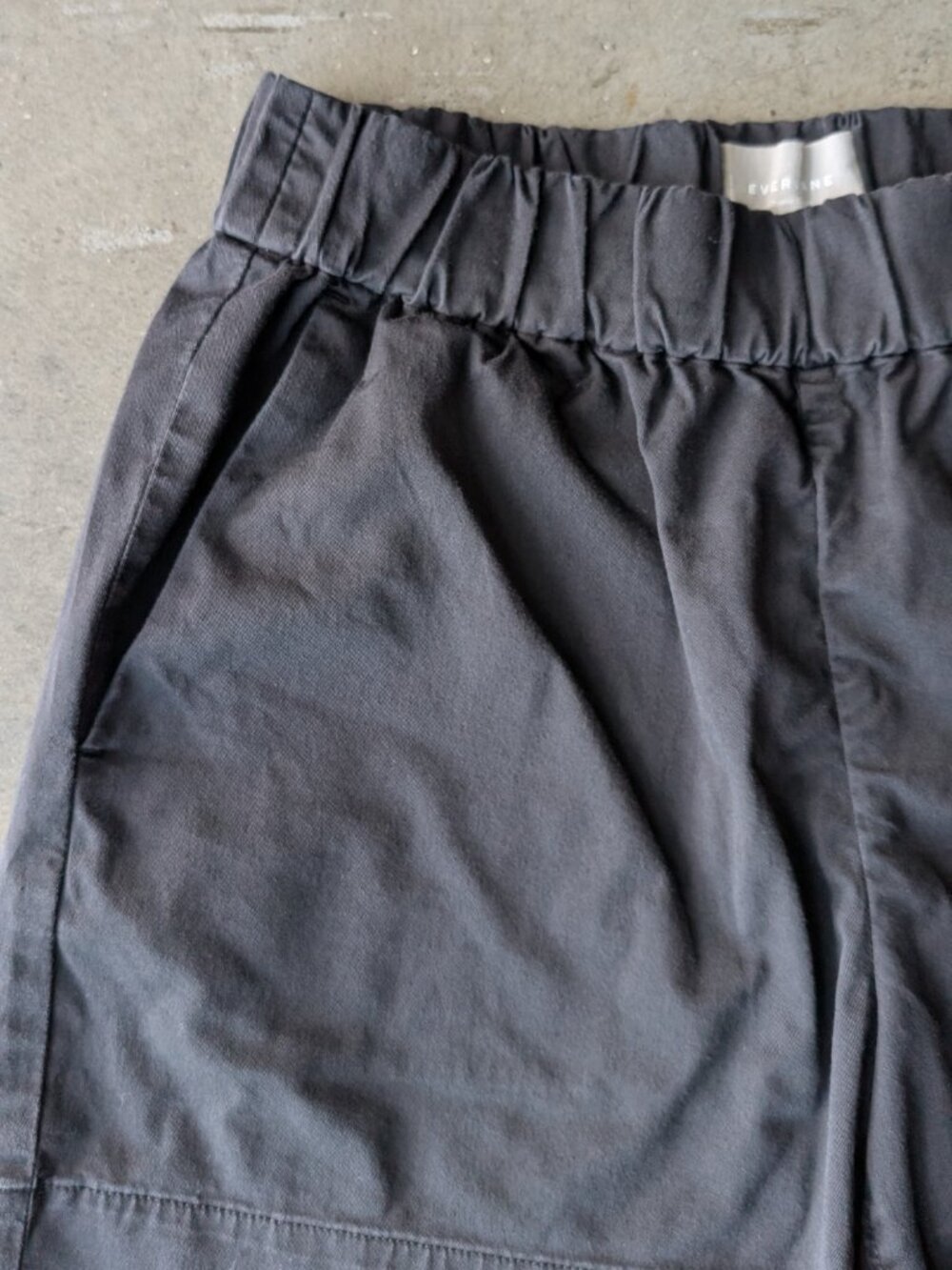 Everlane The Easy Short Black High Rise Elastic Waist Organic Cotton size 2 - Picture 3 of 7